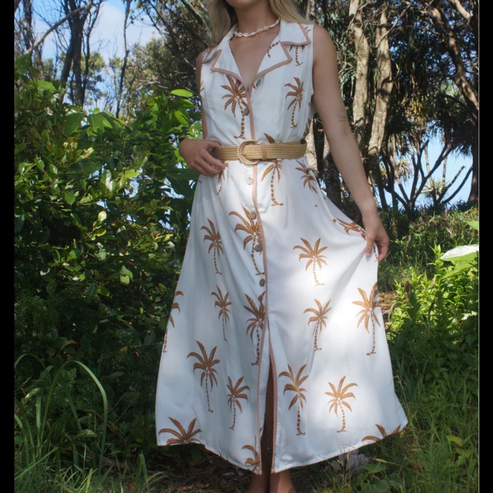 Petal & Pup White and Orange Palm Print Maxi Dress - Picture 4 of 12